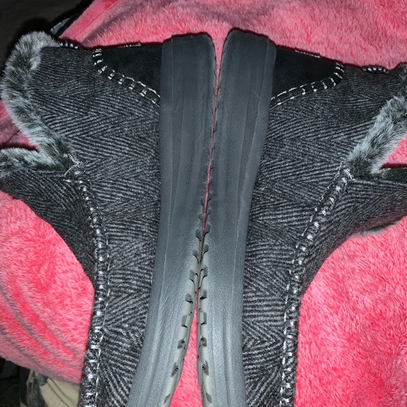 ❤️HEY DUDE DENNY HERRINGBONE BOOTIE; LADIES 9, GREY/BLACK - Picture 5 of 16